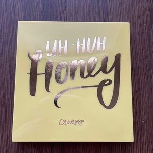 Uh Huh Honey eyeshadow palette